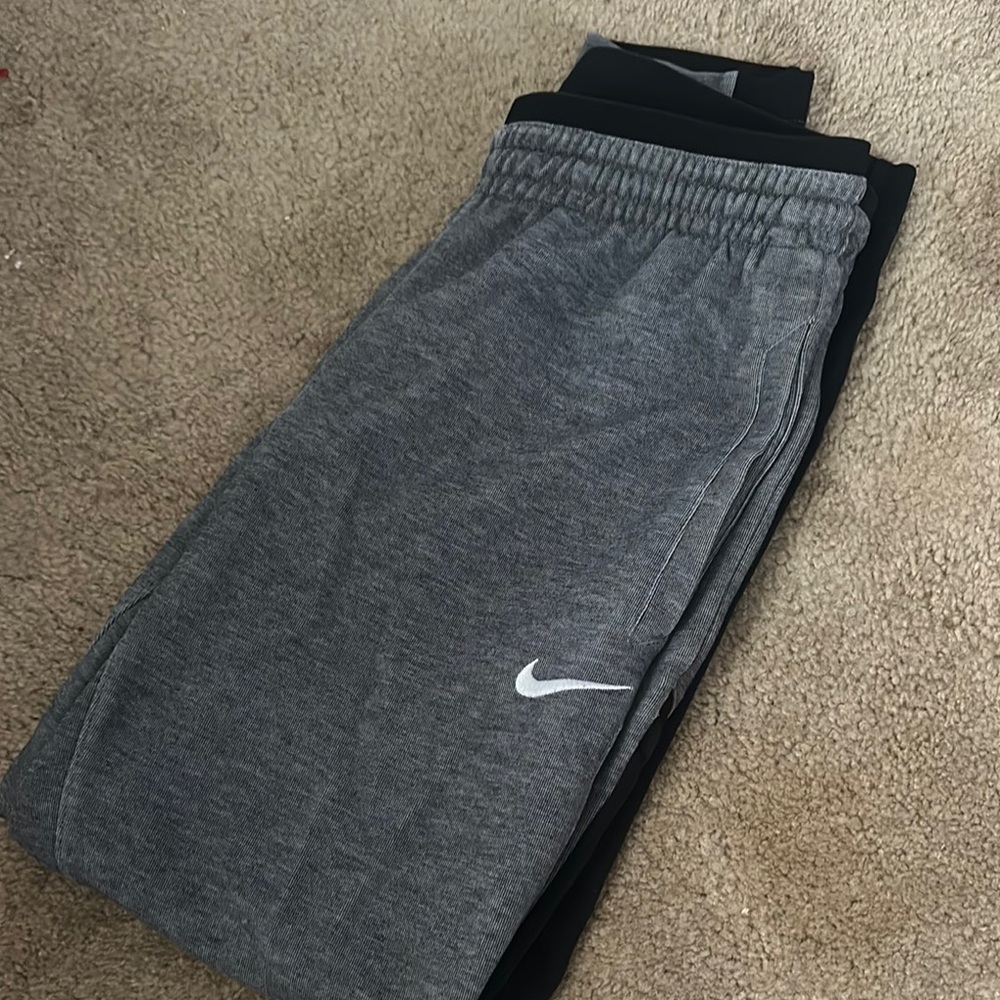Nike Gray Sweatpants Relaxed Fit Fleece